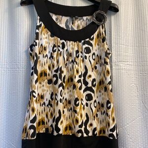 Sleeveless blouse